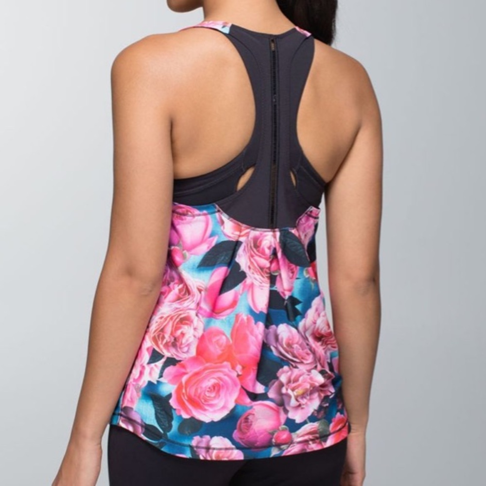 Lululemon Lightened Up Singlet EUC PTP approx. 15”